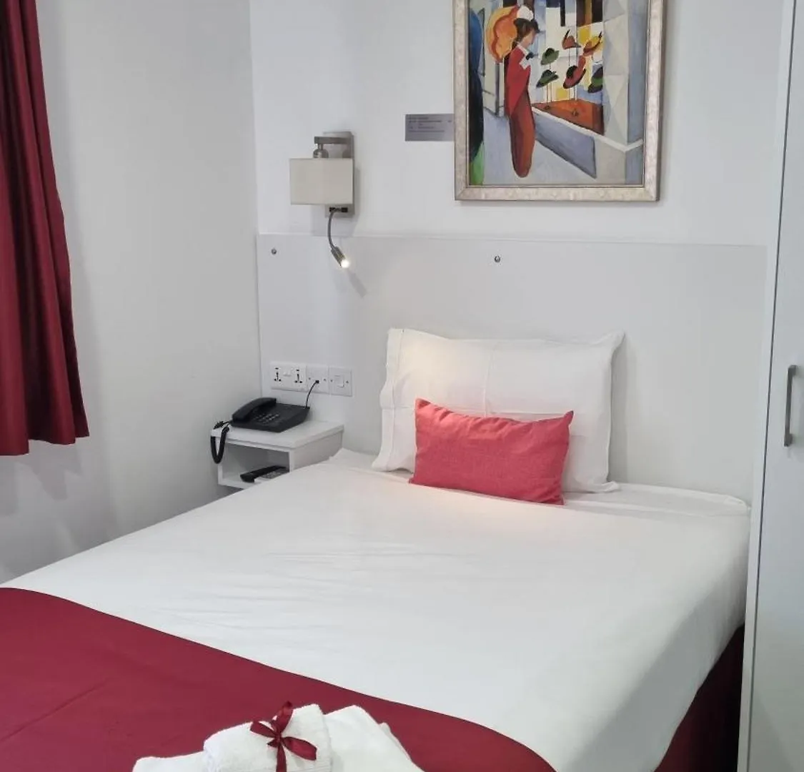 *** מלון דירות לרנקה Art & Wine Boutique Hotel קפריסין
